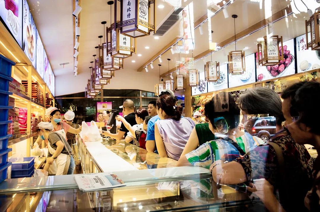 緣定七夕|《石鼓牌》酥薄月為媒，與你甜蜜相約