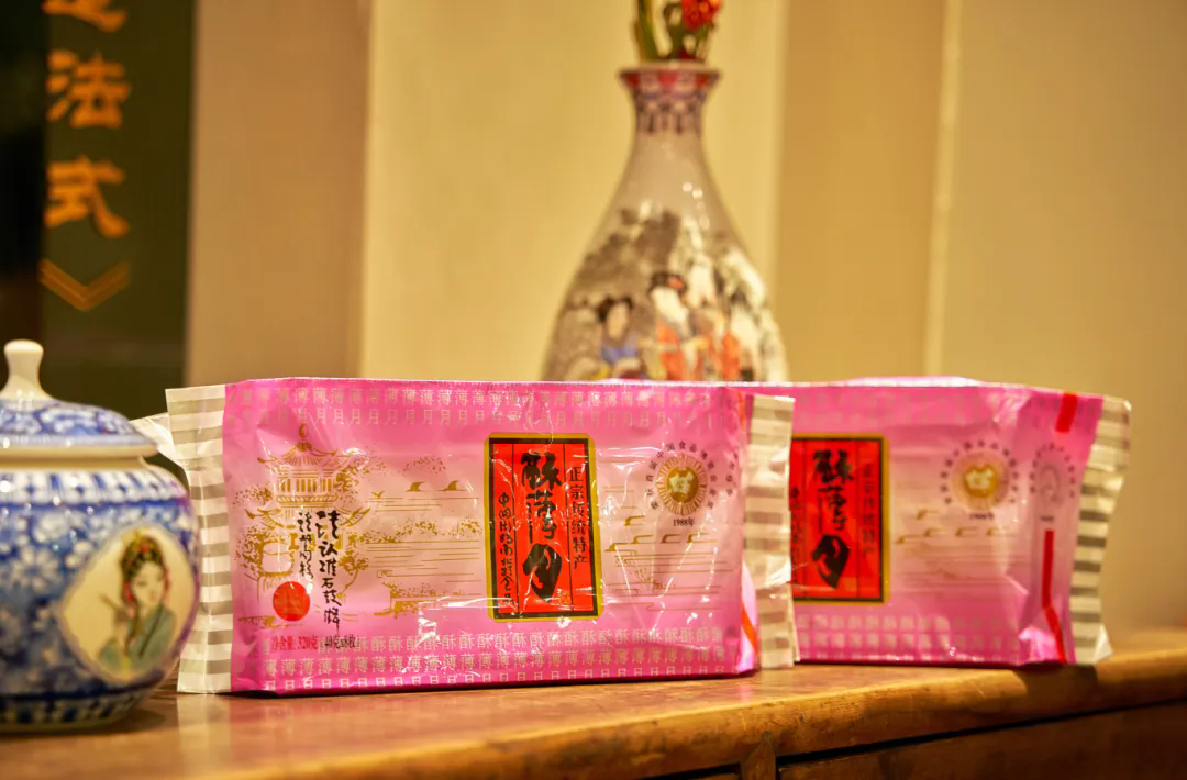 餅香月圓，正當(dāng)“食”｜南北特酥薄月，中秋佳節(jié)必備佳